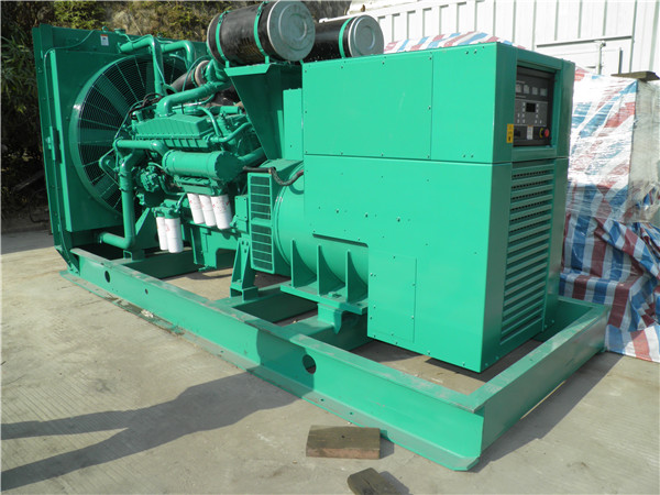 斗门发电车出租-柴油发电机散热器怎样散热