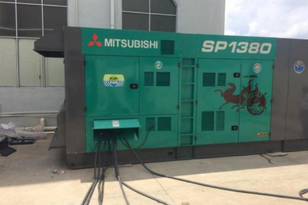 斗门为什么有些柴油发电机组的输出电压可以调节？