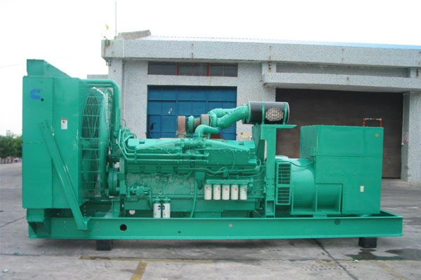 斗门工厂发电机应急发电时如何更准确地检查发电机状态？